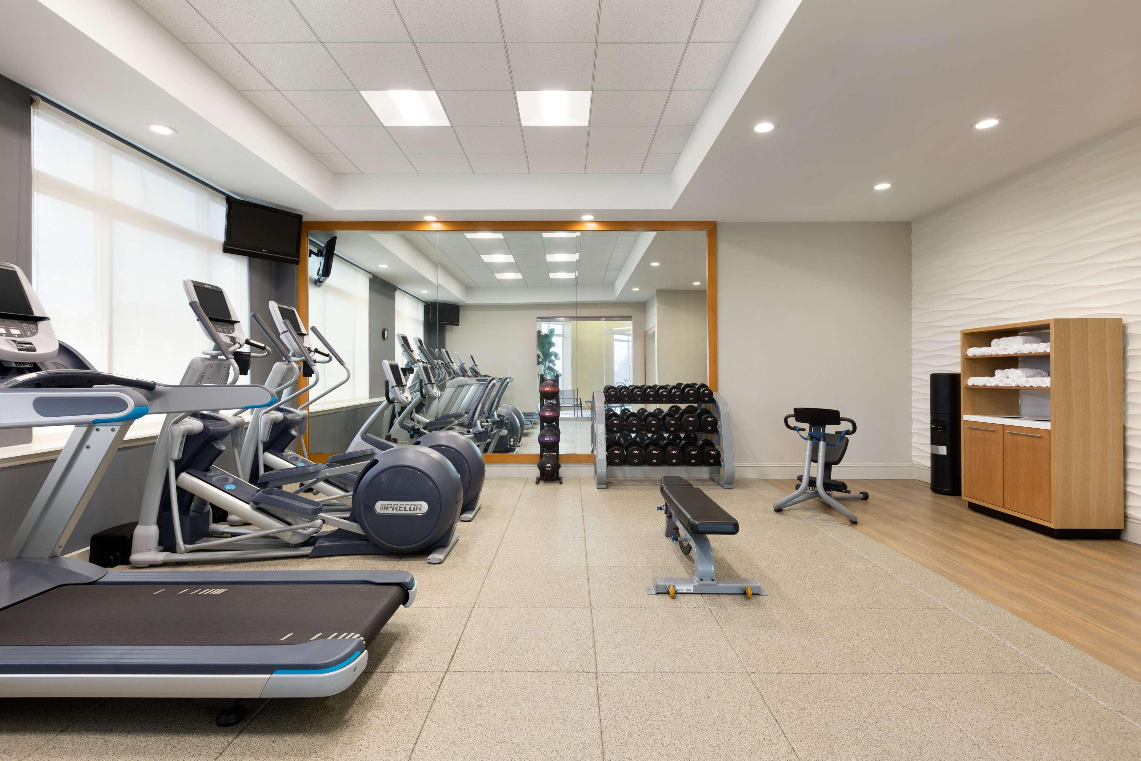 Hilton Philadelphia City Avenue Екстер'єр фото