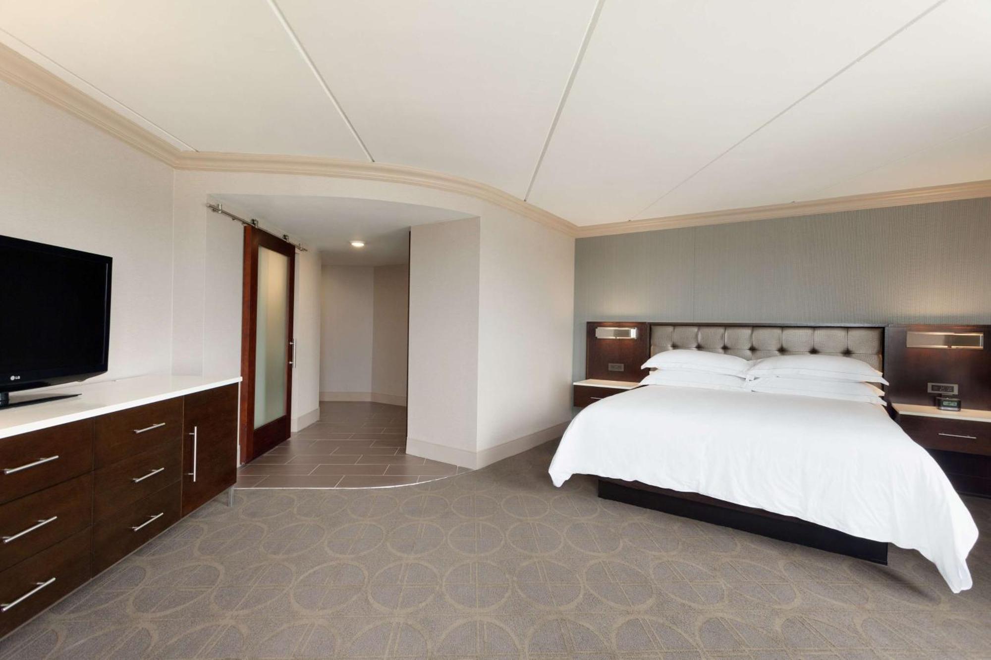 Hilton Philadelphia City Avenue Екстер'єр фото