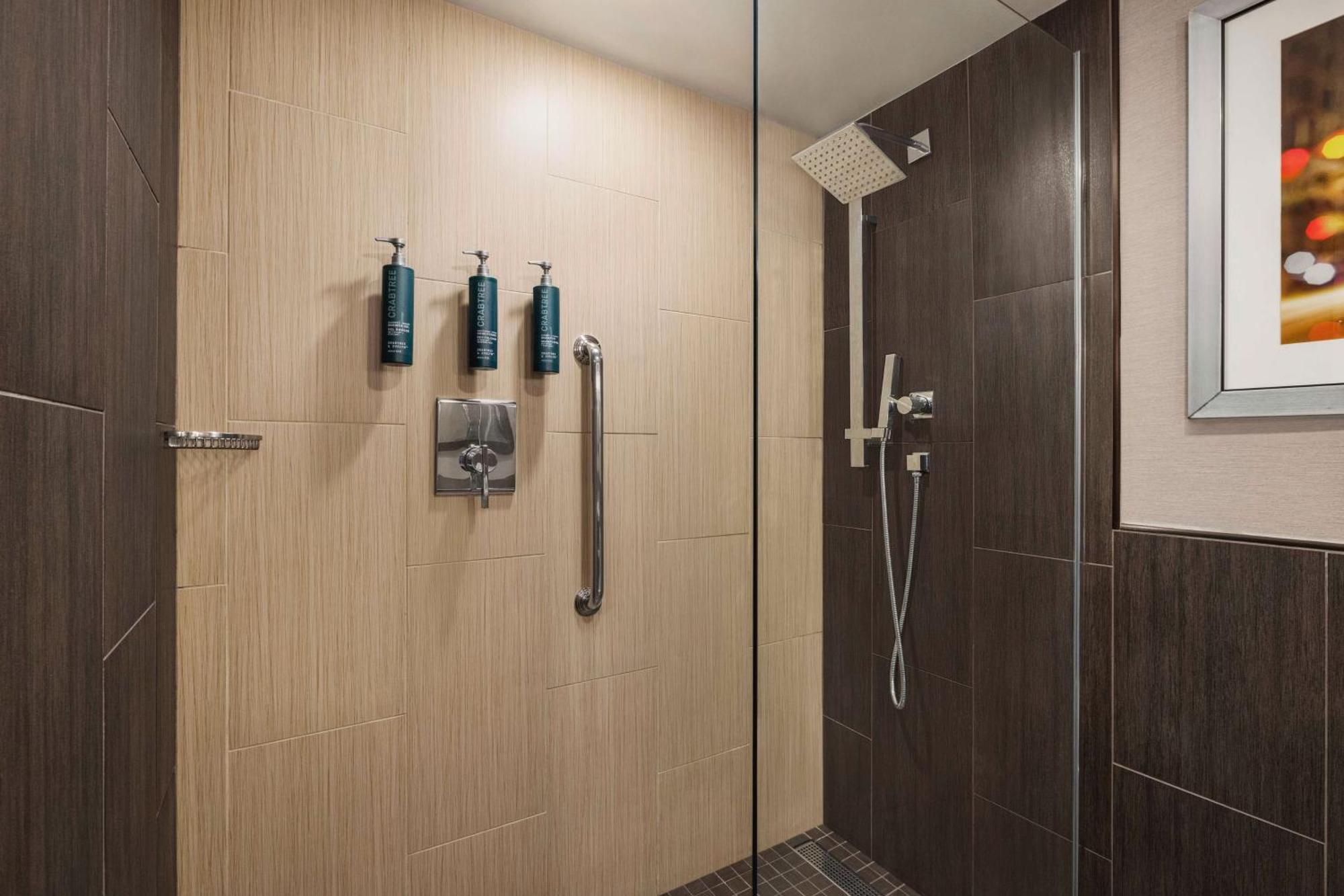 Hilton Philadelphia City Avenue Екстер'єр фото