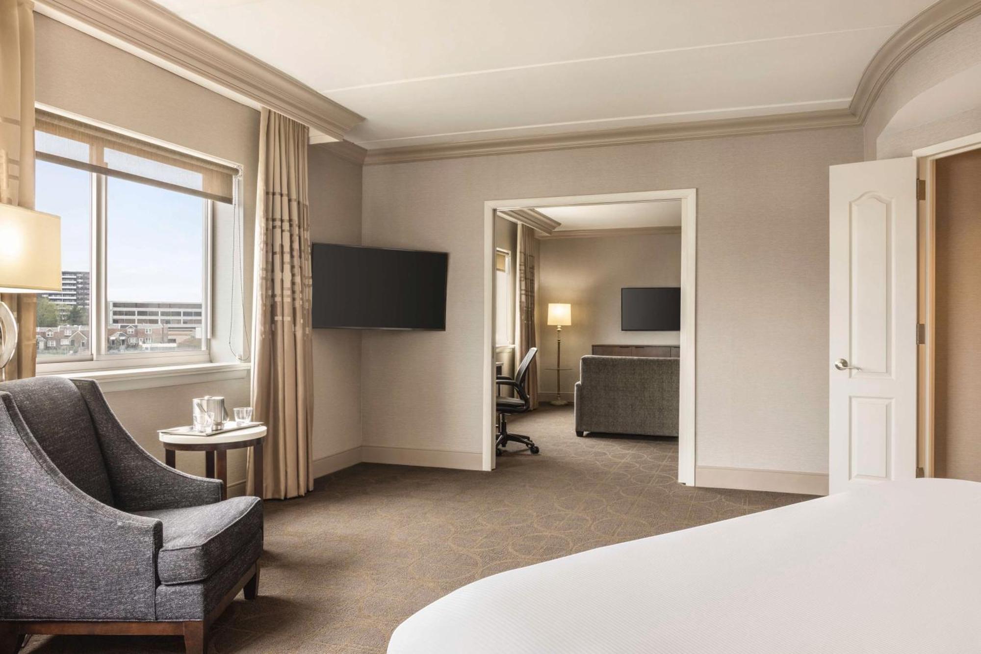 Hilton Philadelphia City Avenue Екстер'єр фото