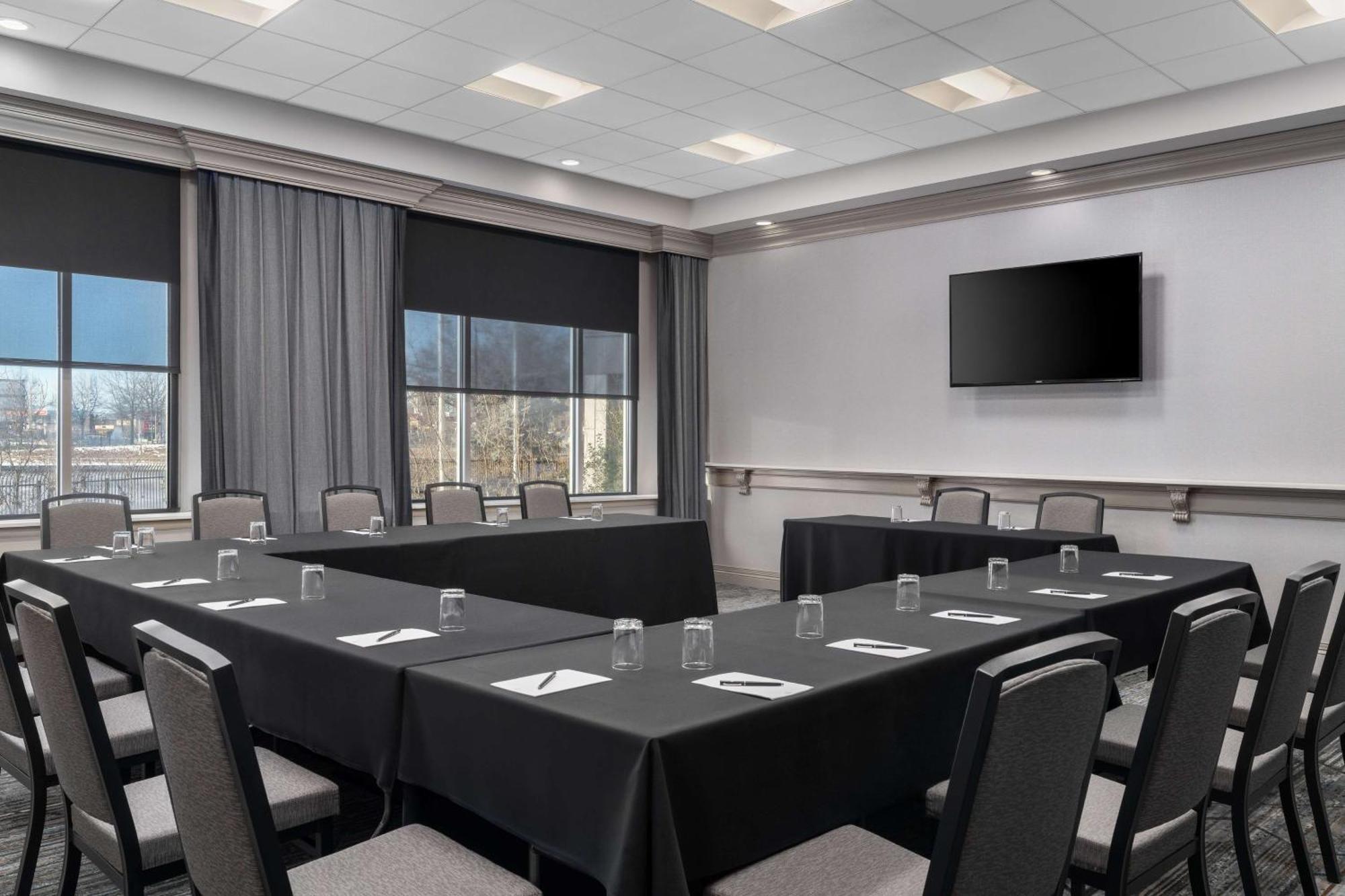 Hilton Philadelphia City Avenue Екстер'єр фото